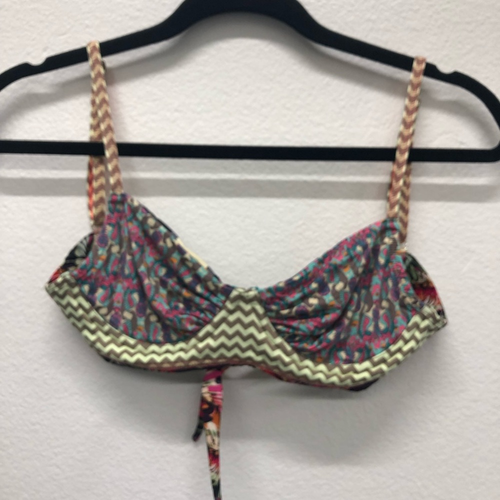 Bathing suit top